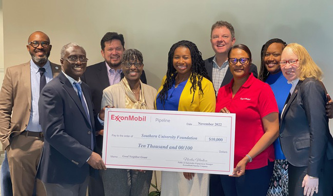 ExxonMobil-Pipeline-Company-presents-Good-Neighbor-Grant-to-Southern-University-Foundation